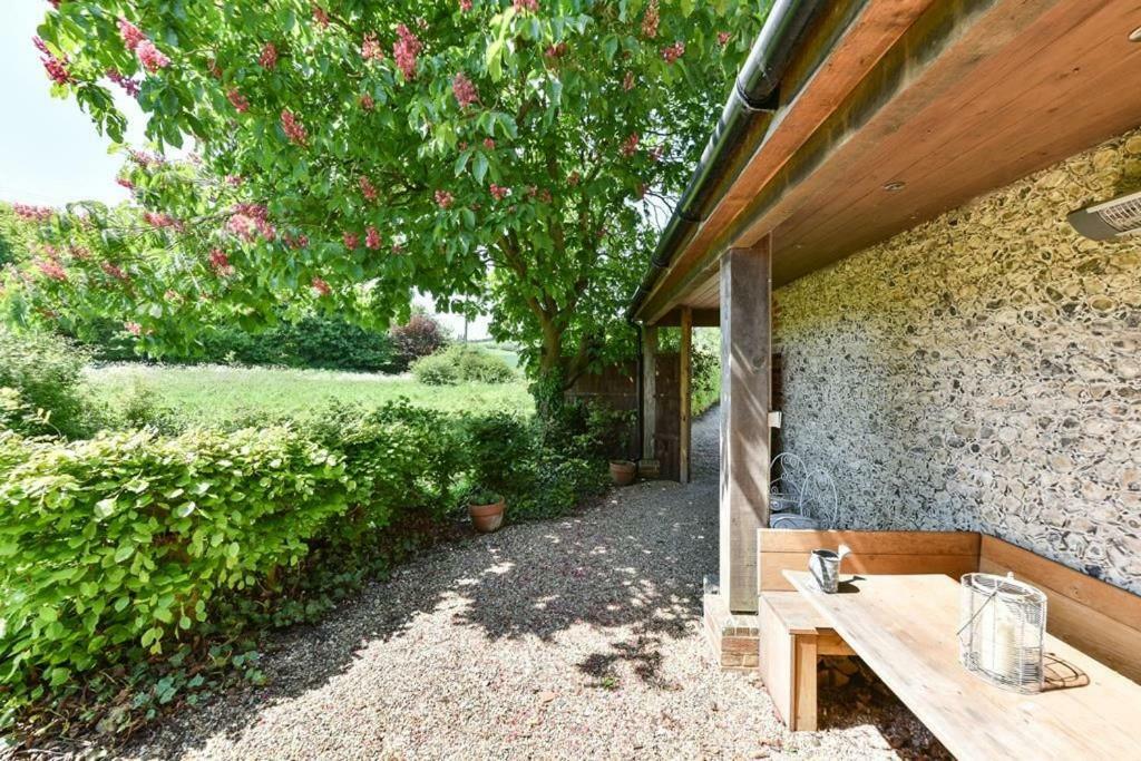 Shepherds Barn West Dean Exterior foto